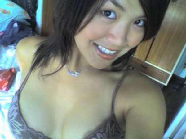 15P Hot picture set of sexy Oriental hotties