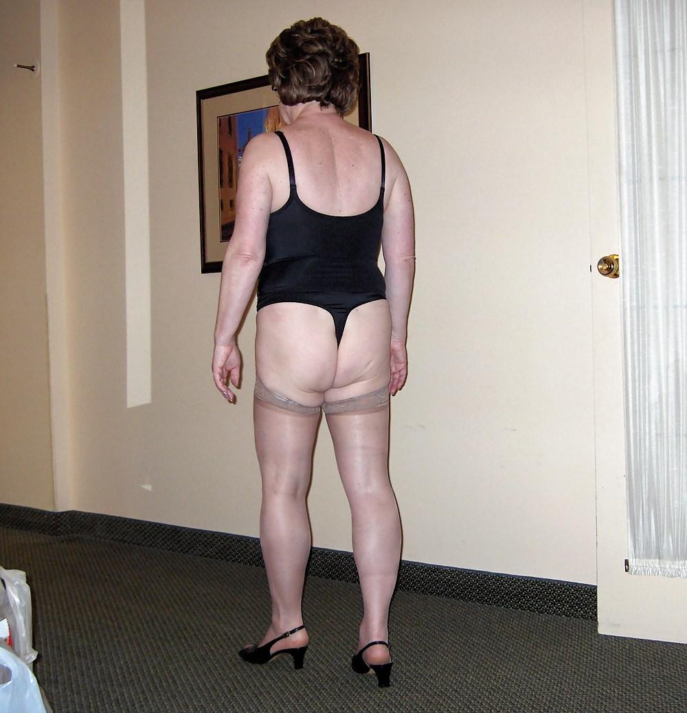 6P White Granny in love with Young Dick
