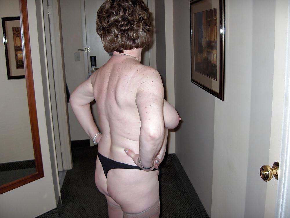 6P White Granny in love with Young Dick