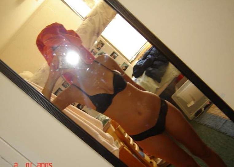 16P Photos of hot amateur creampies
