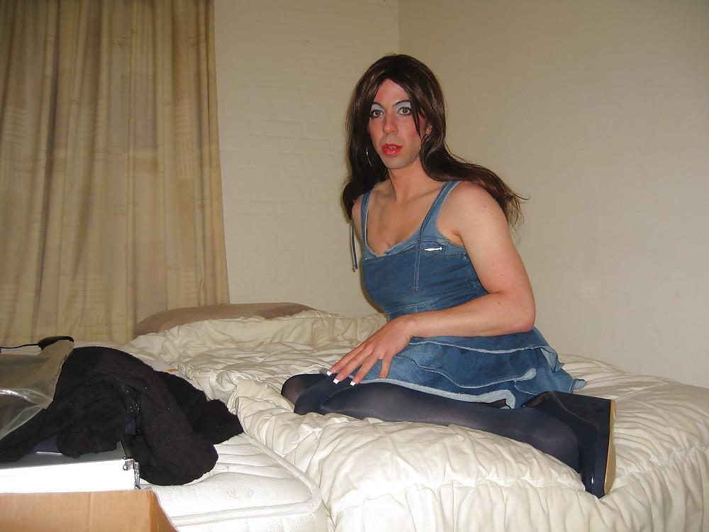 8P Another new dress and high heels 