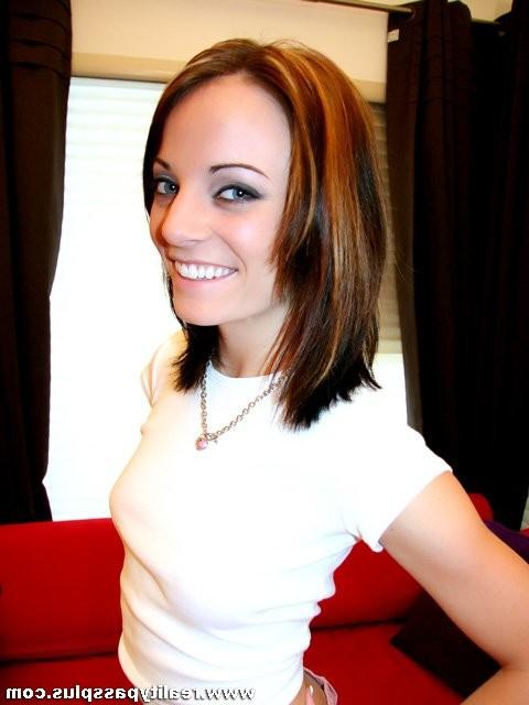 16P Jaylen Sins is a lovely beaver who got drilled in doggy on the couch