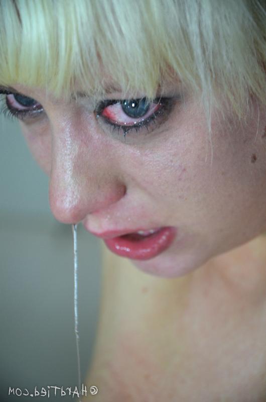 16P Cherry Torn can take the pain of the cane on her flesh 