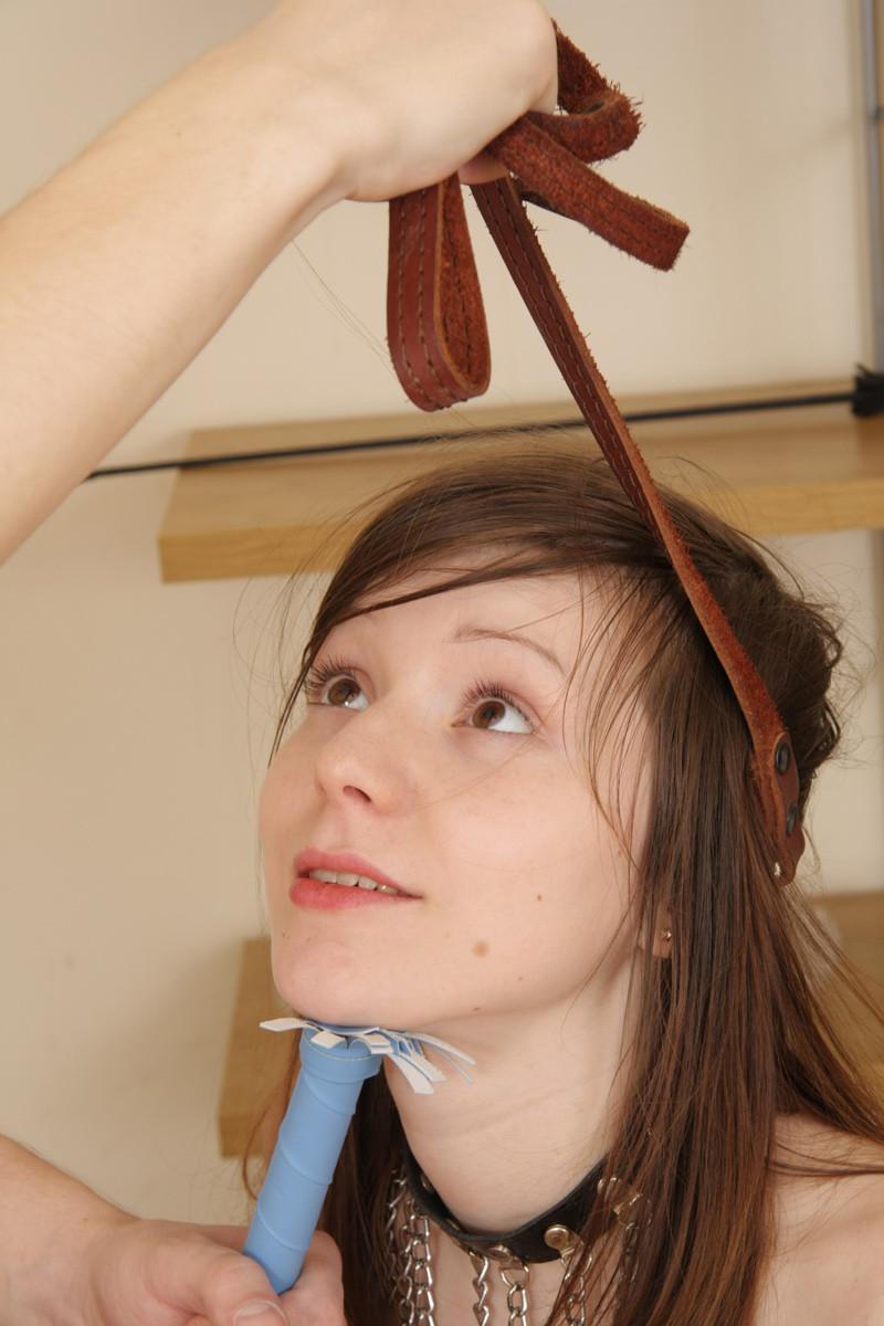 12P Poor Murka forced to take Aleksandr's fat tool