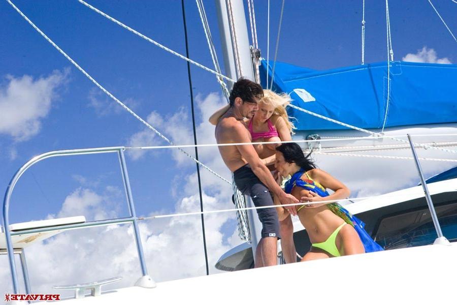 16P Diana Gold and Simonne Style enjoy an FFM anal threesome on the boat