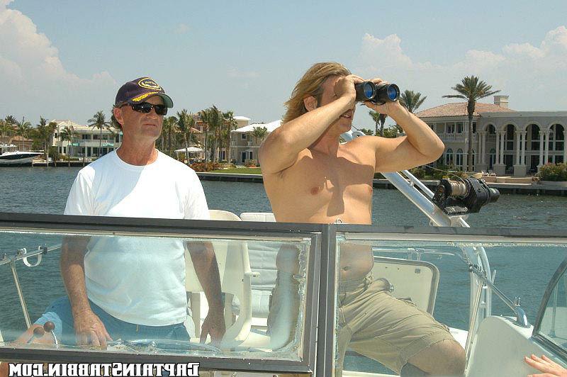 15P Sexy boat ridin action here when this hottie takes one in teh ass