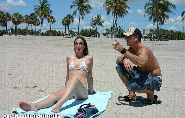 15P Hot babe gets banged on her first boat ride