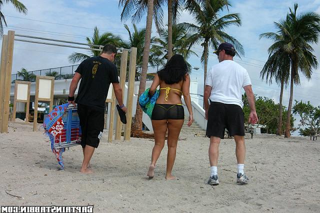 15P Hot thick brunnette babe takes it in the ass on the boat