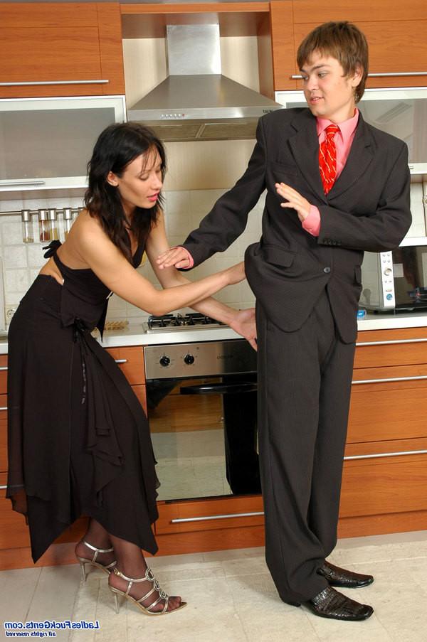 20P Melanie and Ernest sweet lady busy straponfucking