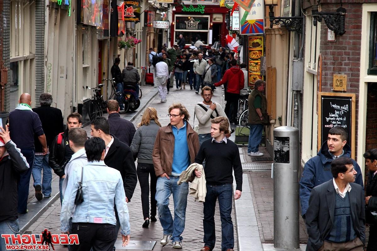 14P Horny senior gets dirty with a real mature window hooker