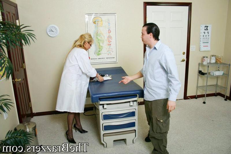 16P Nasty busty milf doctor in sexy stocks takes it deep in ass