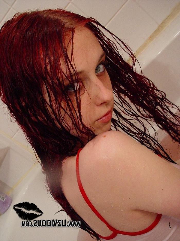 15P Liz Vicious has anal sex