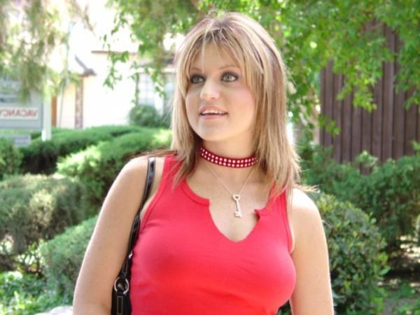 15P Blonde fucking ass to mouth