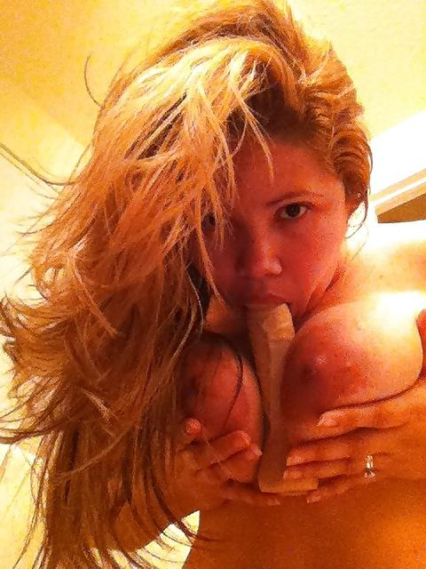 13P Playing with my little sex toy