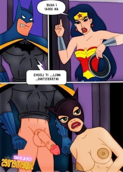 12P Catwoman gets fingered by Robin and takes load of cum