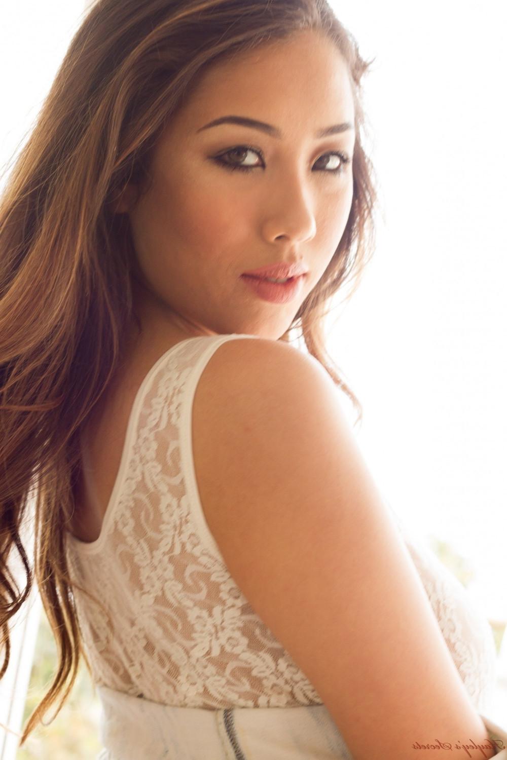 12P Busty asian beauty Sarah in her lace sheer white lingerie