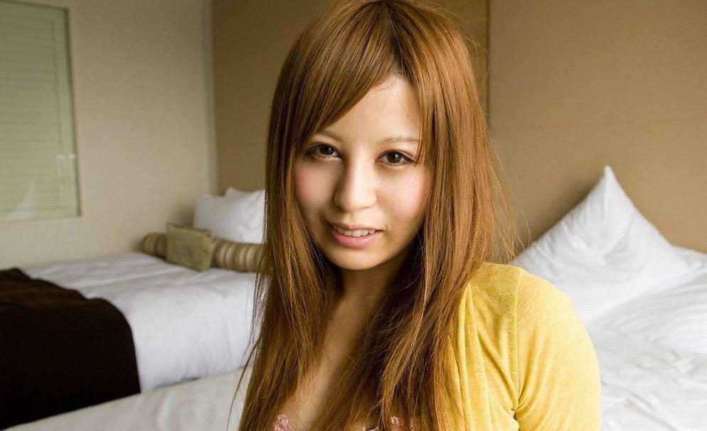 15P Busty asian babe Momo shows perfect tits and poses