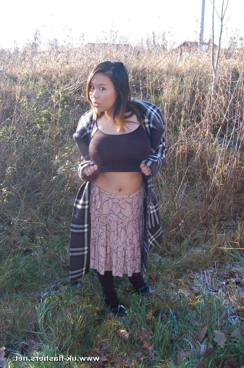 16P Busty asian Tigerr Juggs nude outdoors and japanese flashing of sexy exhibitioni