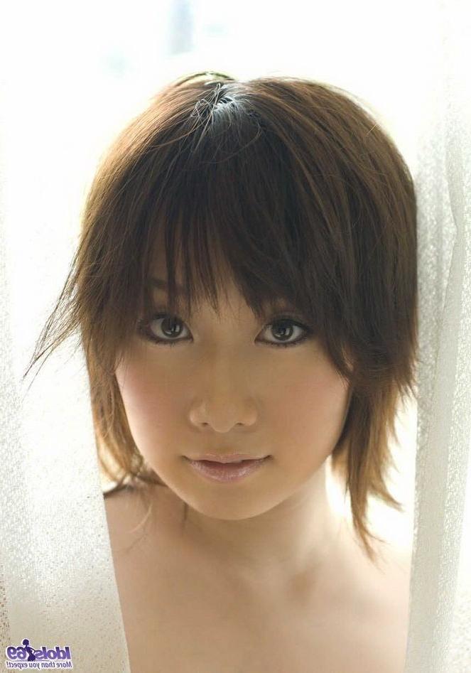 15P Asian busty model Hanno Nono showing ass and pussy