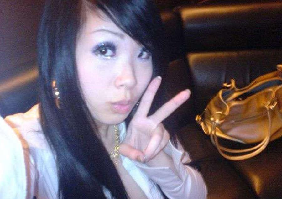 15P Pictures of hot and pretty Oriental girlfriends