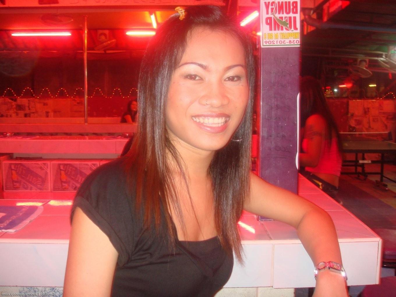 15P Drunk Thai Bargirls Paid To Fuck A Swedish Tourist Hot Bangkok Hookers Asian Who