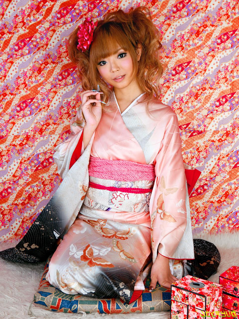 12P Japanese Babe Sexy and Drilled Hard