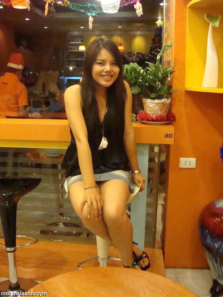 15P Sexy Asian teen gets her mounth full of cum