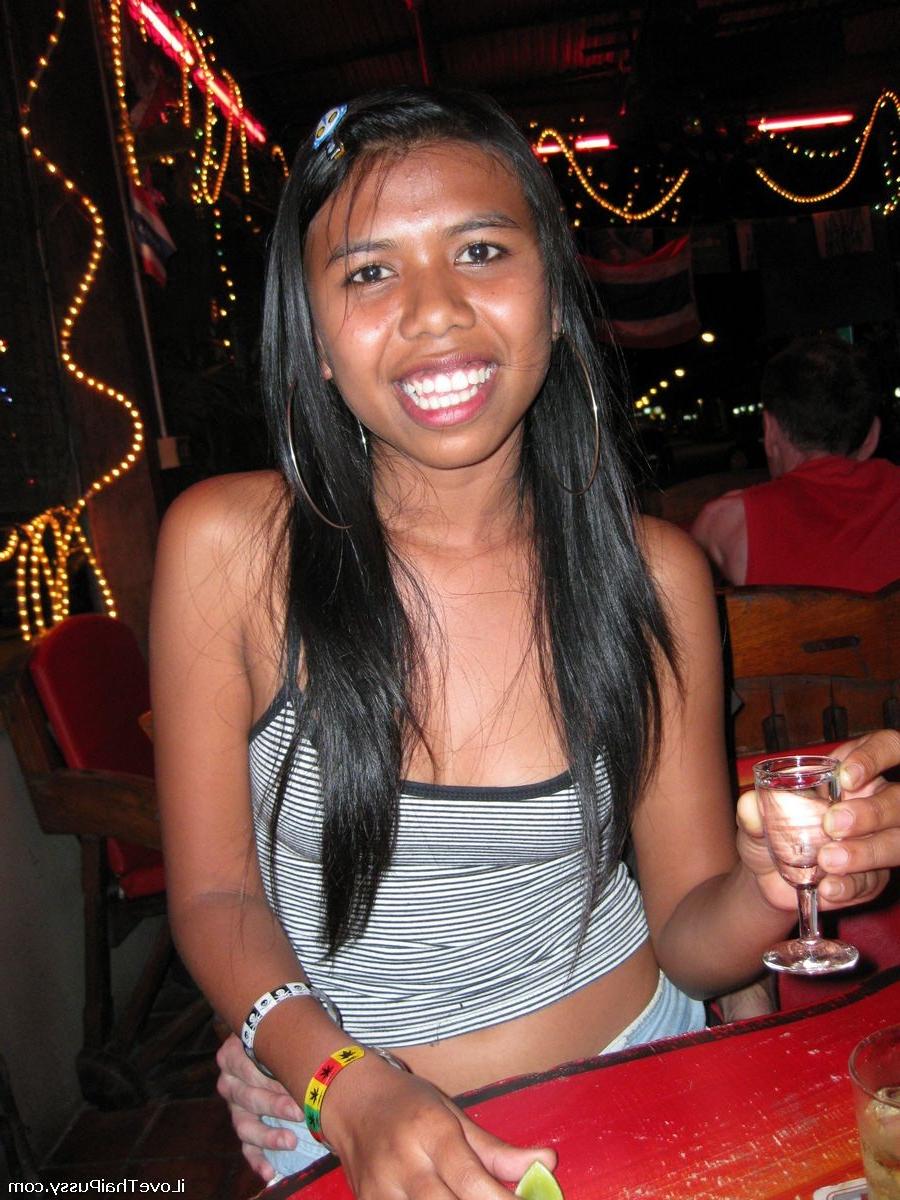 15P Drunk Thai Bargirls Paid To Fuck A Swedish Tourist Real Bangkok Hookers