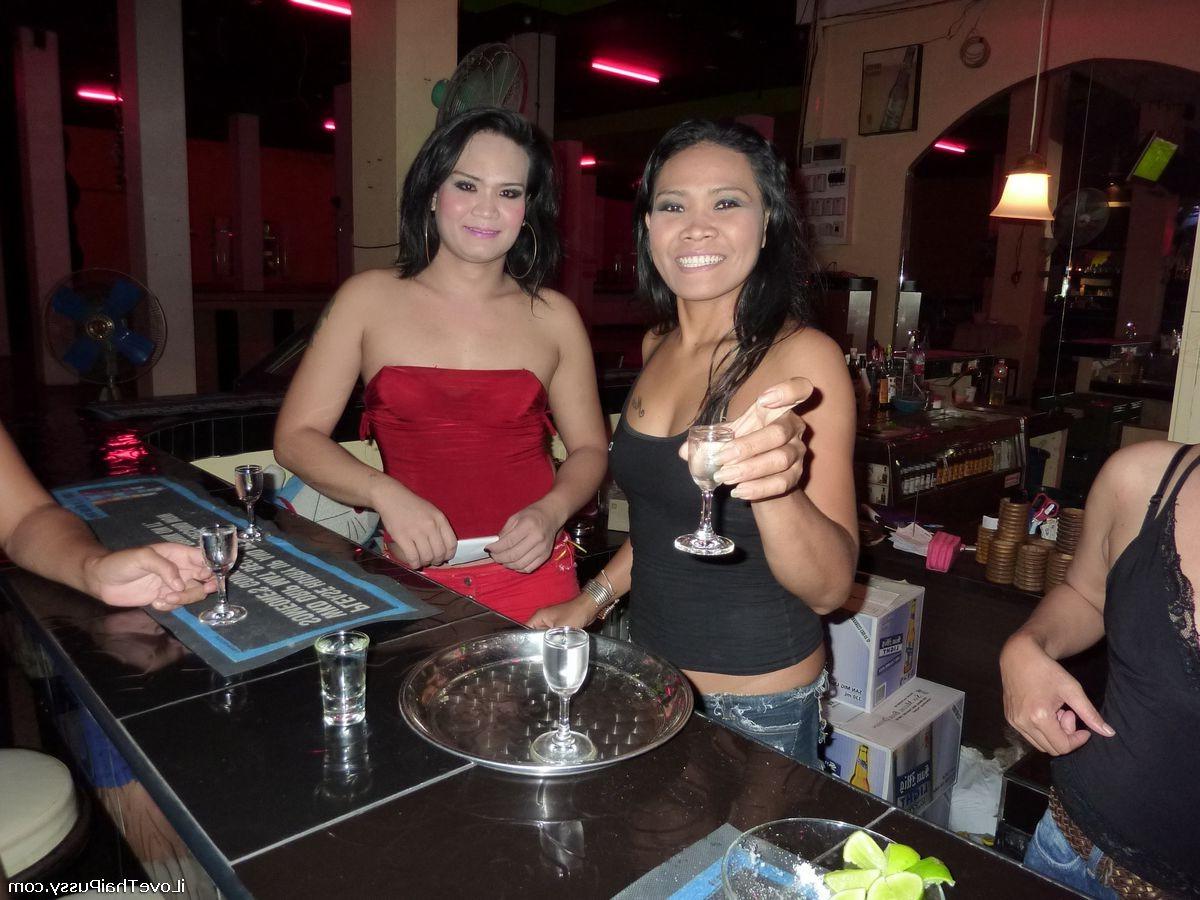 15P Drunk Thai Bargirls Paid To Fuck A Swedish Tourist Real Bangkok Hookers