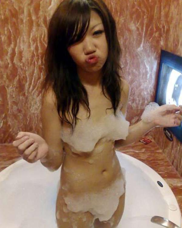 15P Random sexy amateur Oriental hotties