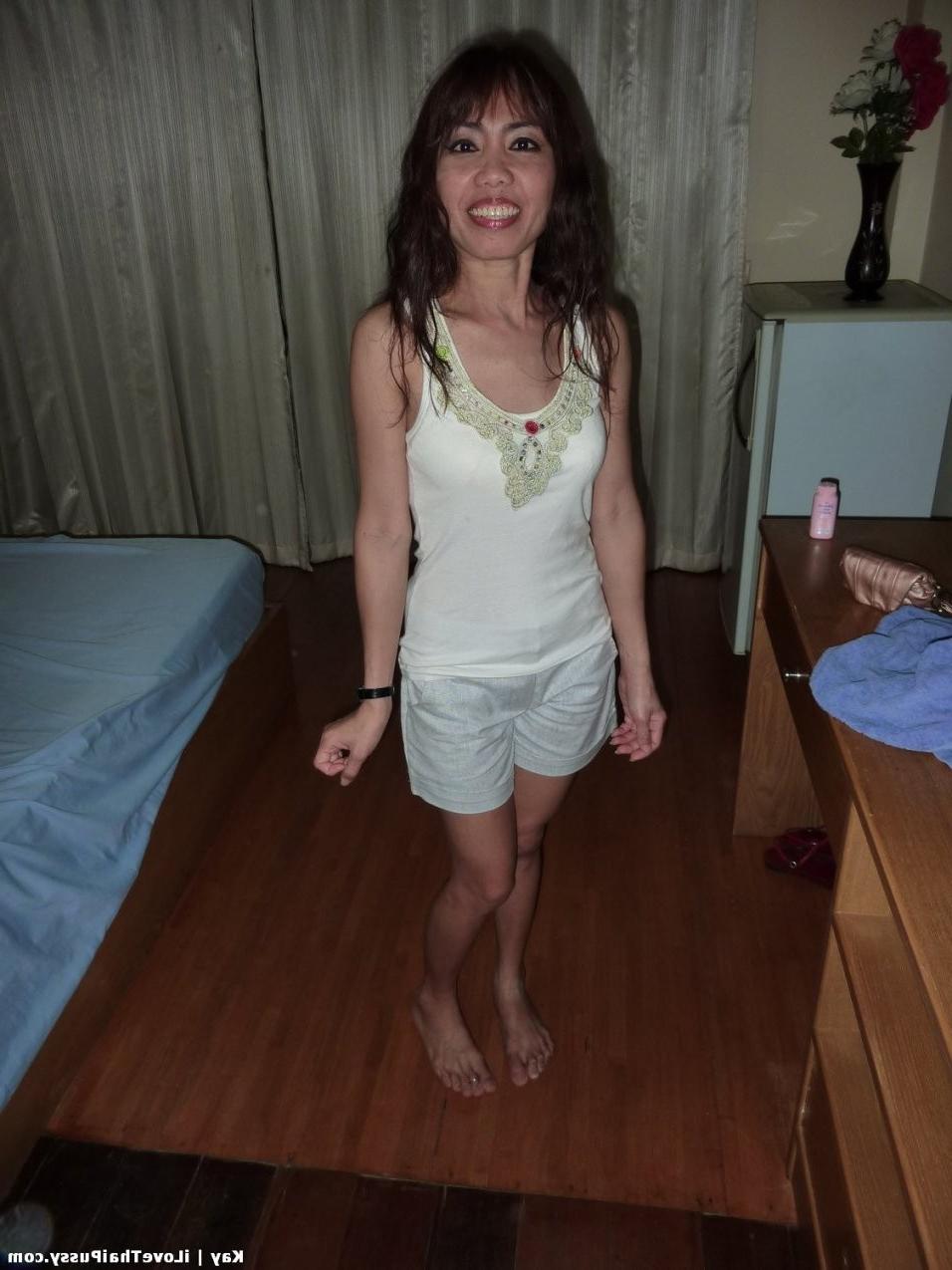 15P Wild Thai Hooker Fucked By Drunk Sex Tourist