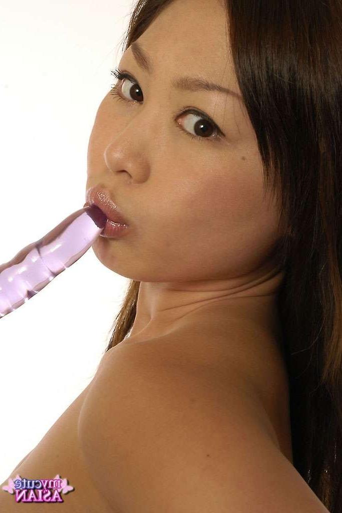 16P Pretty naughty asian whore playing with dildo