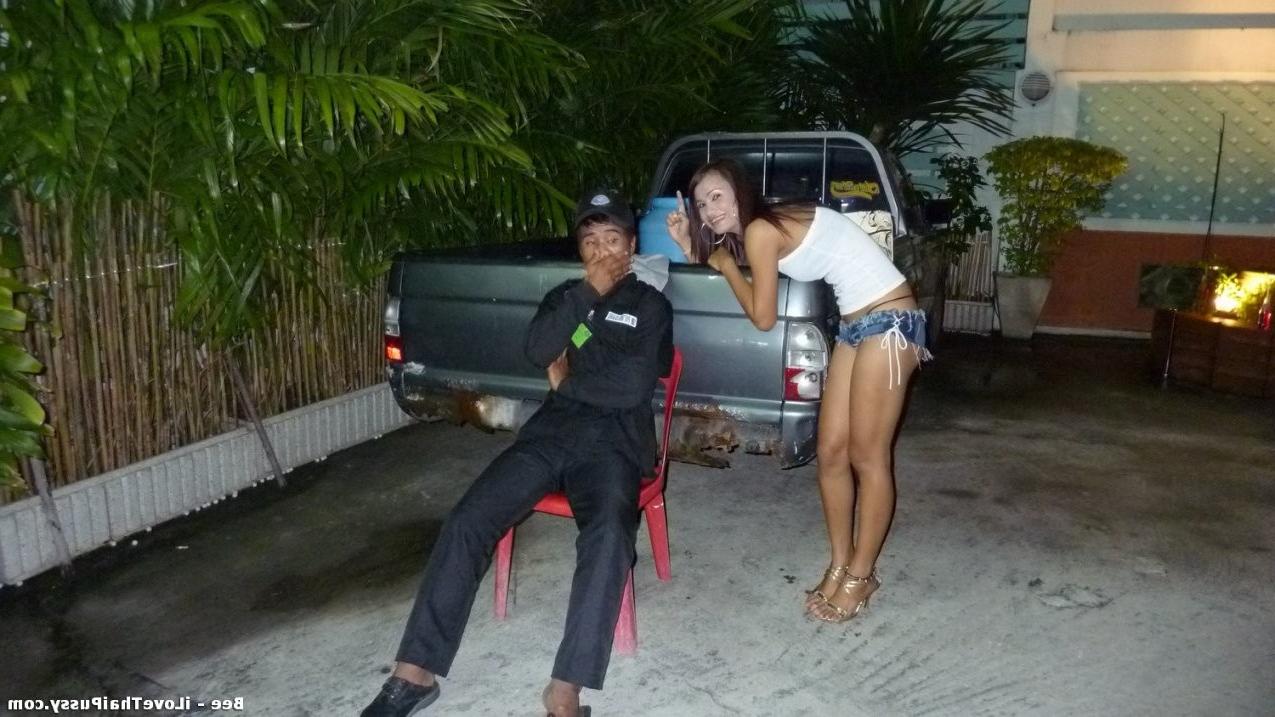 15P Drunk Tourist Fucks A Thai Bargirl Hooker In Her Gaping Holes