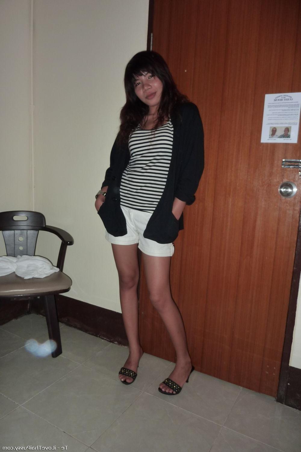 15P Bangkok Bargirl Fucked By A Drunk Swedish Tourist