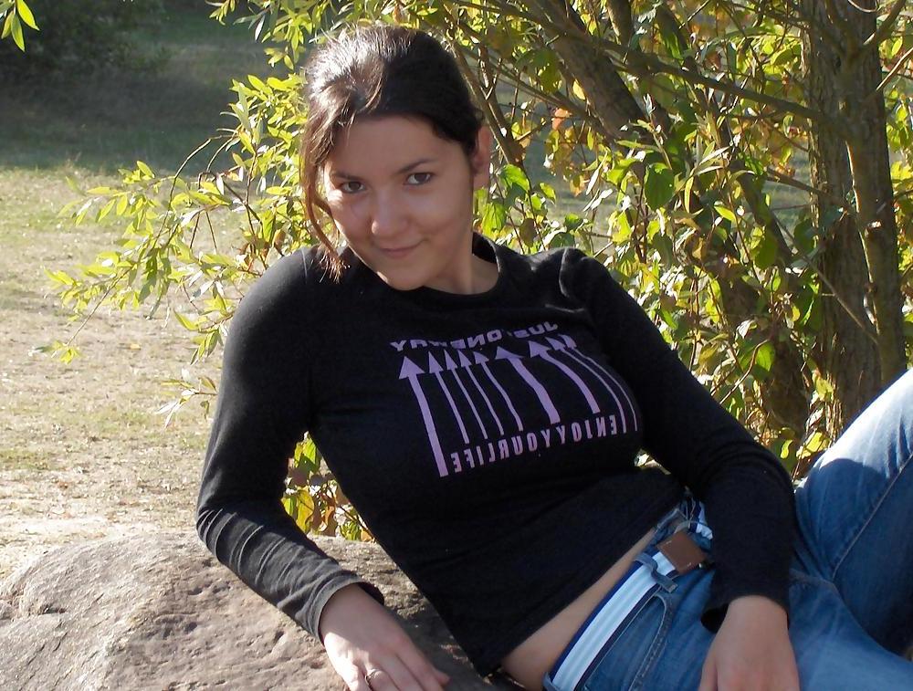 25P SYLVIA 23YO FRENCH GIRLFRIEND