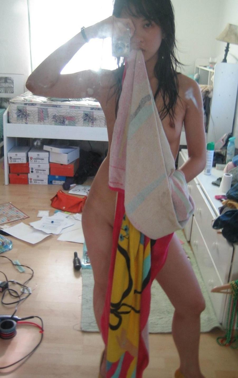 15P Fucking Horny Drunk Asian Chicks Flash And Drink At Parties