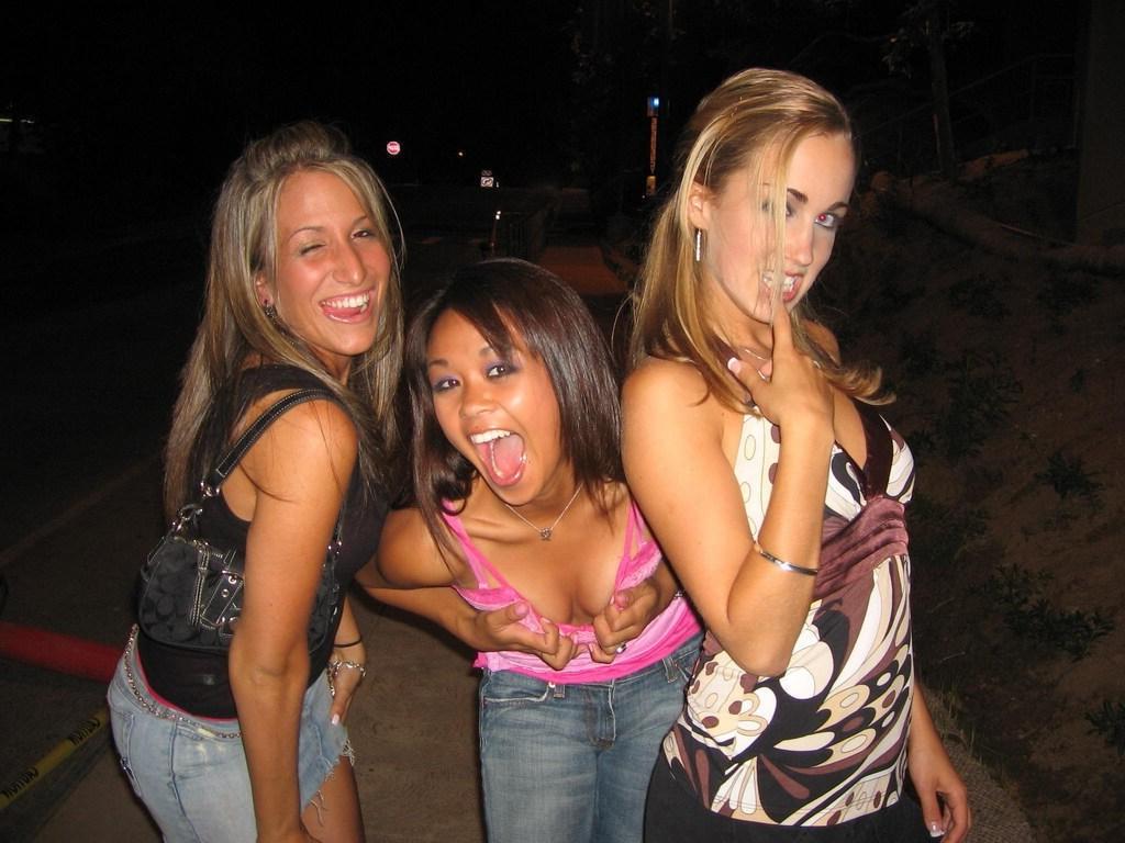 15P Fucking Horny Drunk Asian Chicks Flash And Drink At Parties
