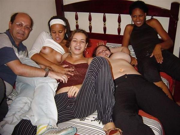 25P Wild sex party (gangbang)