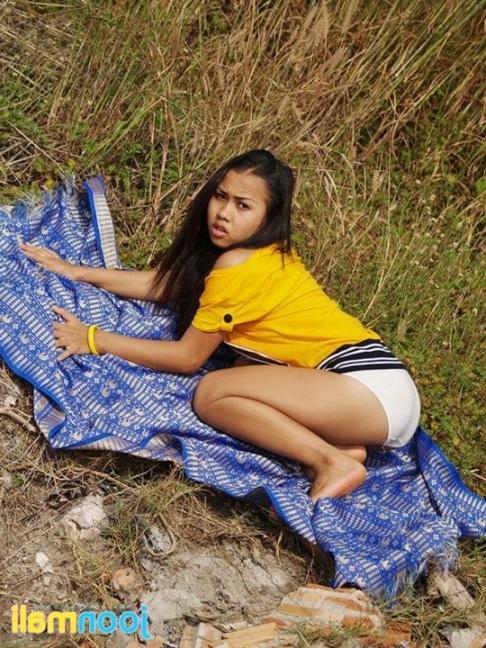 15P naughty thai honey lowers her wet cotton panties