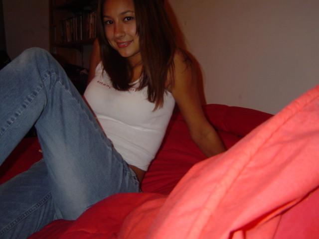 20P Asian teen girl in boy panties