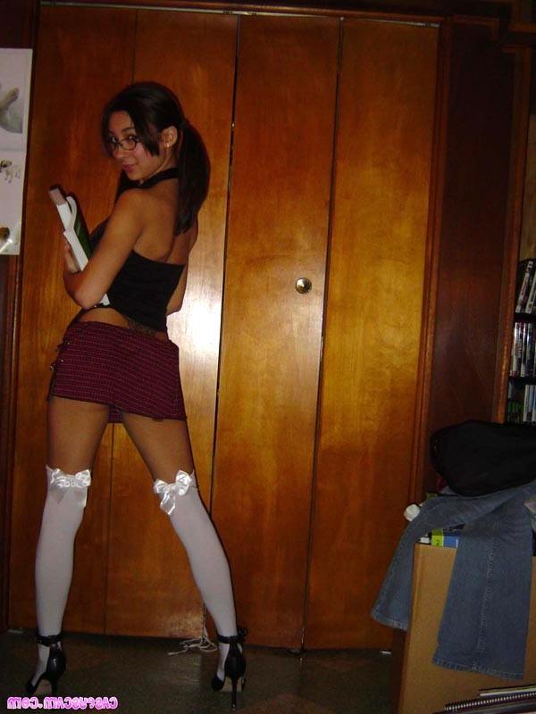 16P Busty asian schoolgirl in uniform