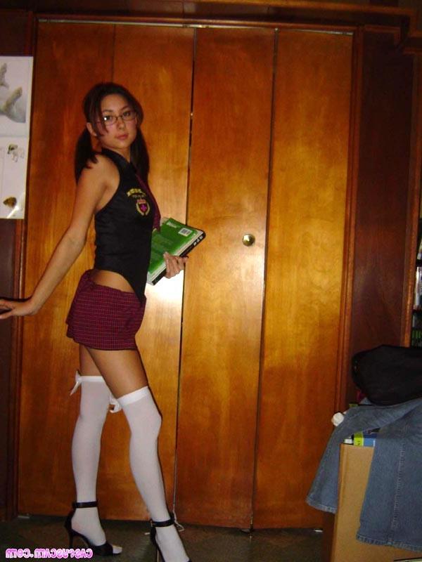 16P Busty asian schoolgirl in uniform