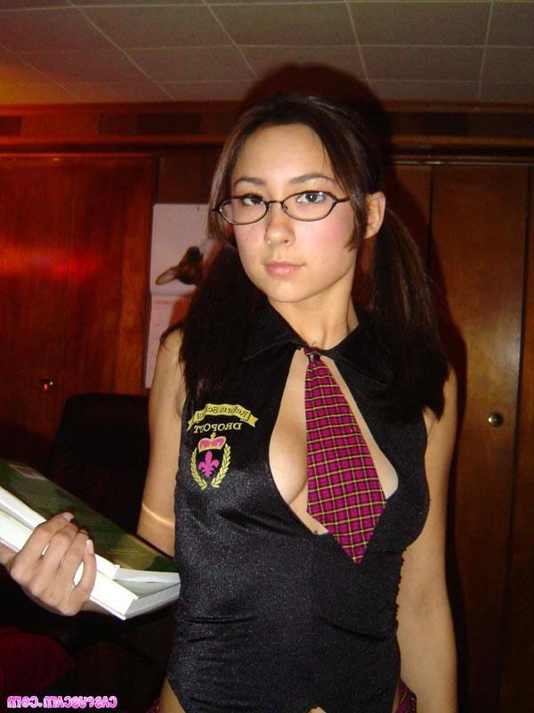 16P Busty asian schoolgirl in uniform