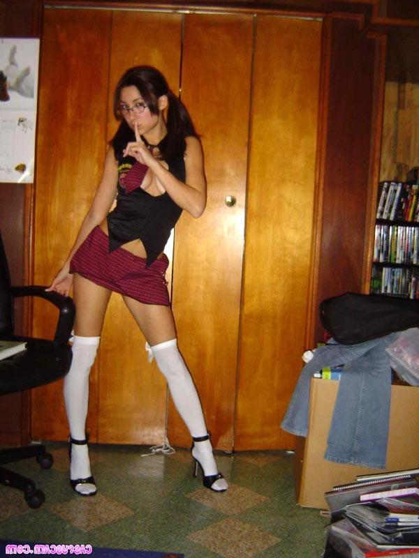 16P Busty asian schoolgirl in uniform