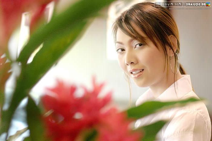 15P Asian cutie taking off her cotton panties