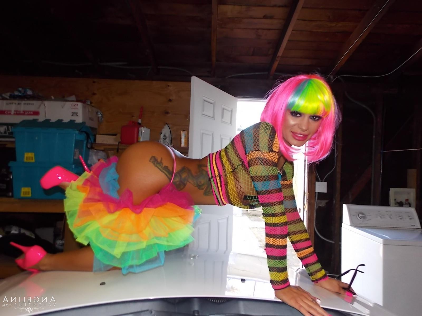15P Look at these crazy fucking insane pics of me in a RAINBOW costu