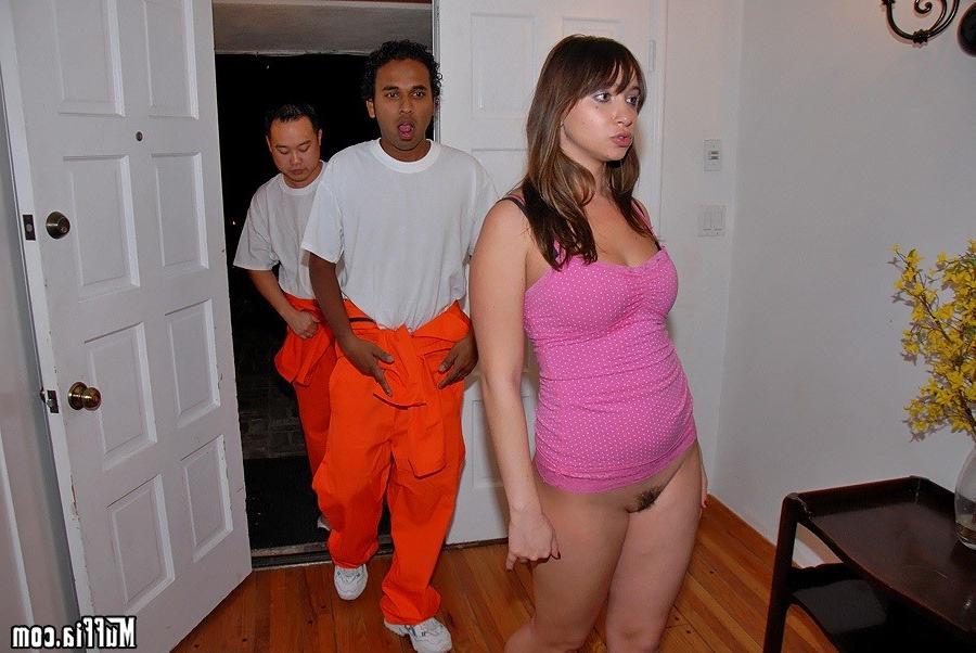 12P Farold and Fubar Enter a Wild Sex Party