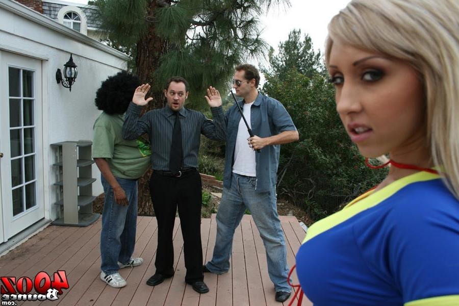 16P jessica lynn giant ass gets drilled