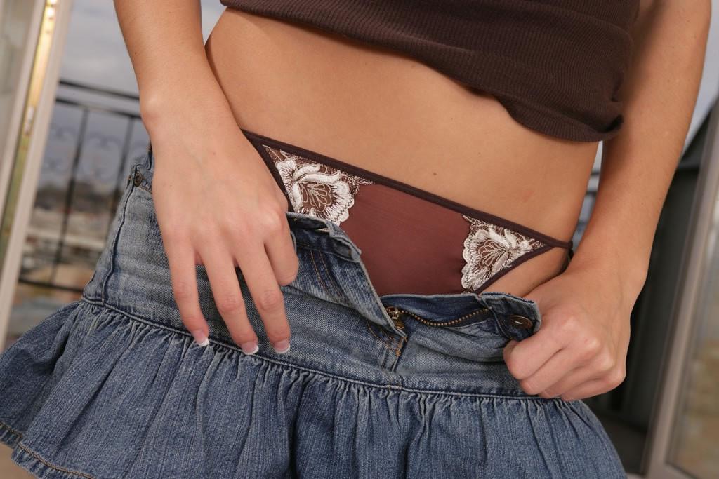 18P Teen babe drops panties to masturbate with fingers and toys