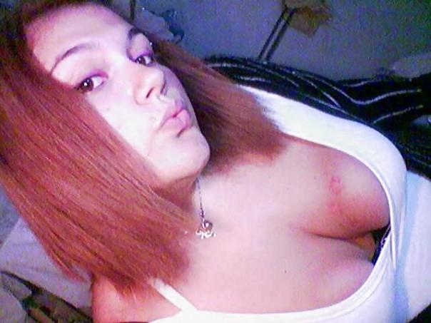 25P Busty Teen Selfshots